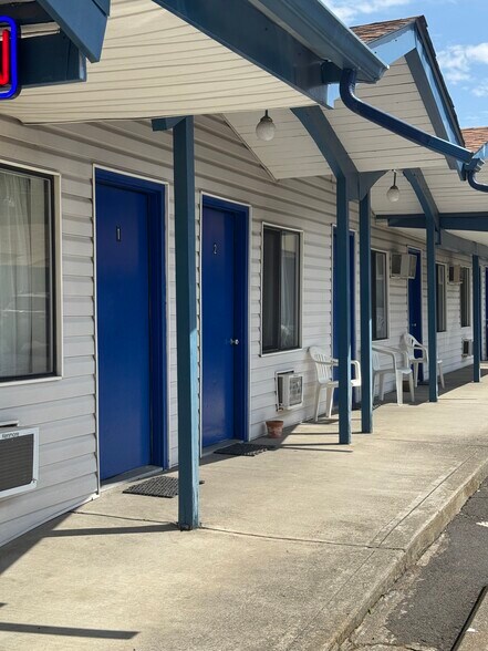 2905 W Sunset Blvd, Spokane, WA à vendre - Photo du bâtiment - Image 2 de 12