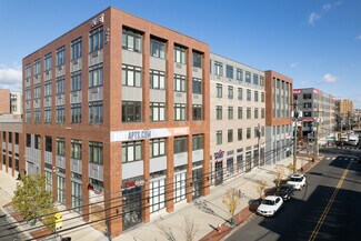 Plus de détails pour 26 University Place Blvd, Jersey City, NJ - Commerce de détail à louer