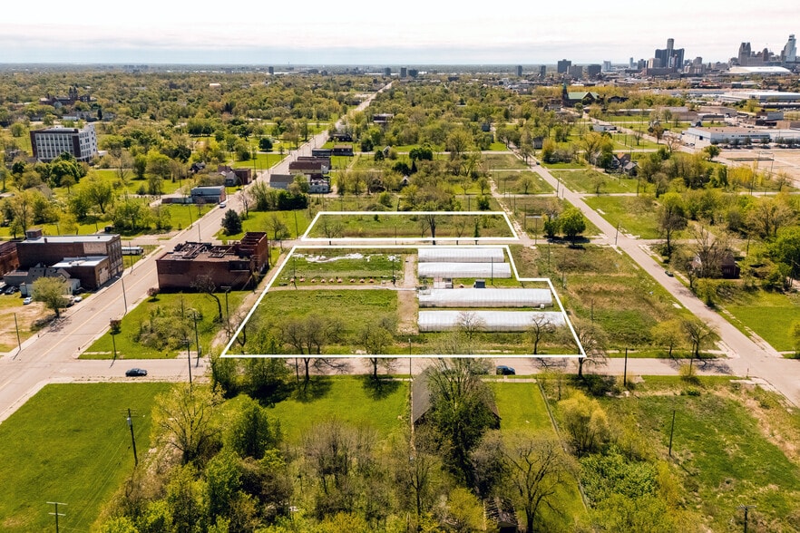 2280 Frederick St, Detroit, MI for sale - Building Photo - Image 2 of 5