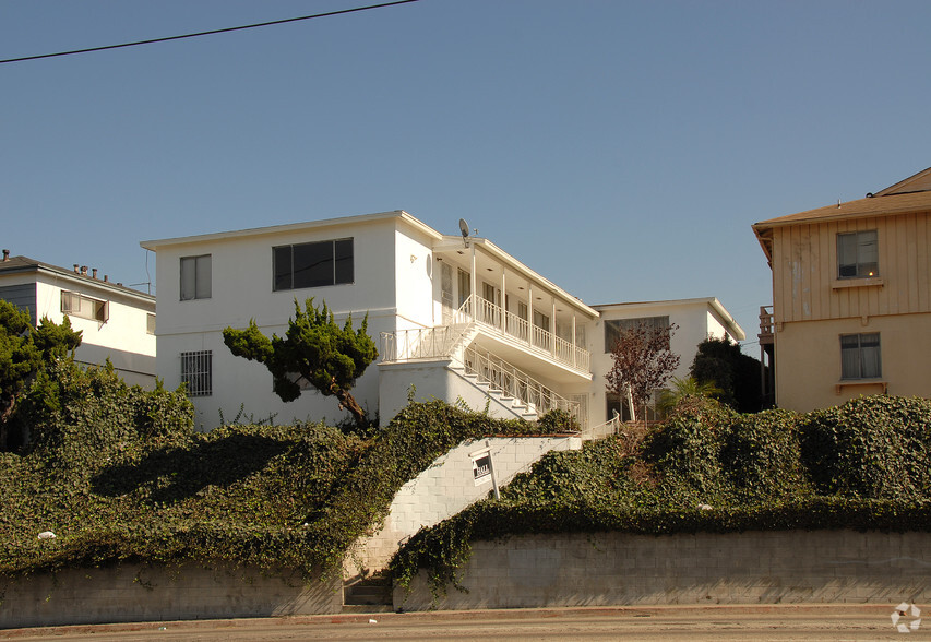 7208 S La Cienega Blvd, Inglewood, CA for sale - Primary Photo - Image 1 of 1