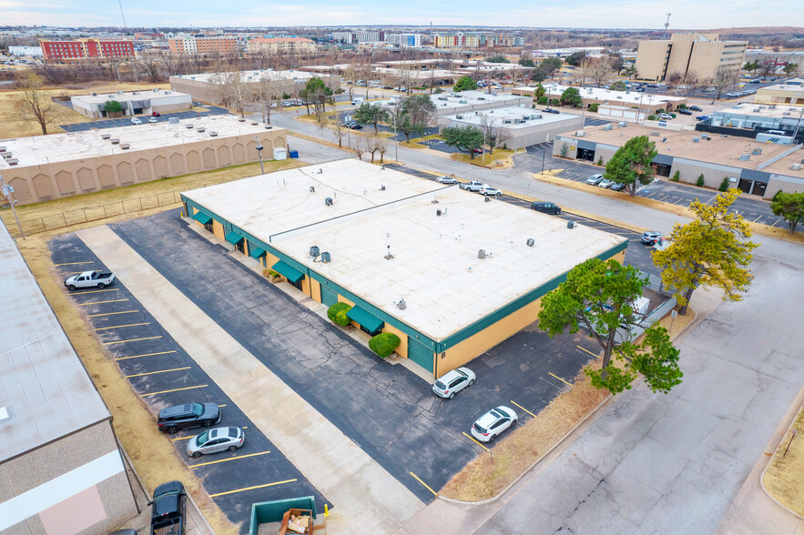 1300 Cornell Pky, Oklahoma City, OK for lease - Building Photo - Image 1 of 2