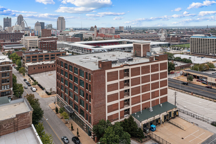 2300 Locust St, Saint Louis, MO à vendre - Photo du bâtiment - Image 1 de 1