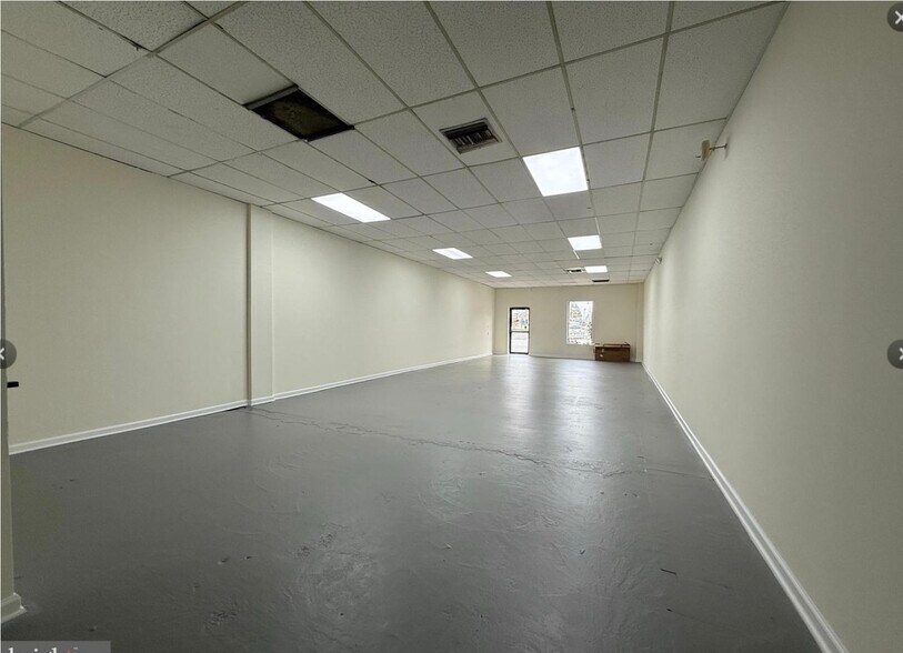 703 Black Horse Pike, Glendora, NJ à louer - Photo du bâtiment - Image 3 de 23