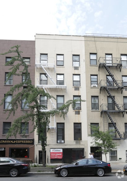 321 E 14th St, New York, NY for lease - Building Photo - Image 2 of 3