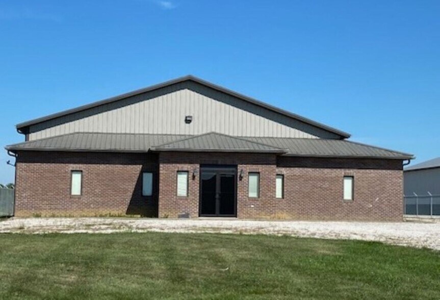 5812 Prospect Dr, Newburgh, IN à vendre - Photo du bâtiment - Image 1 de 1