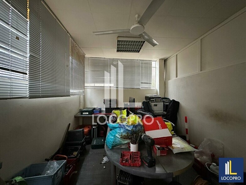 Flex in Cannes for sale - Interior Photo - Image 3 of 12
