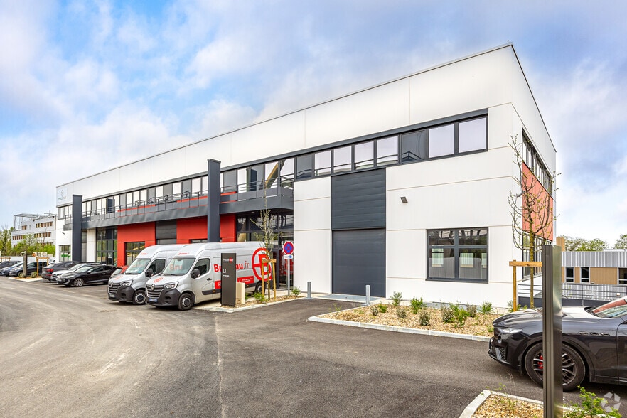 Bureau dans Dardilly à louer - Photo du bâtiment - Image 2 de 4