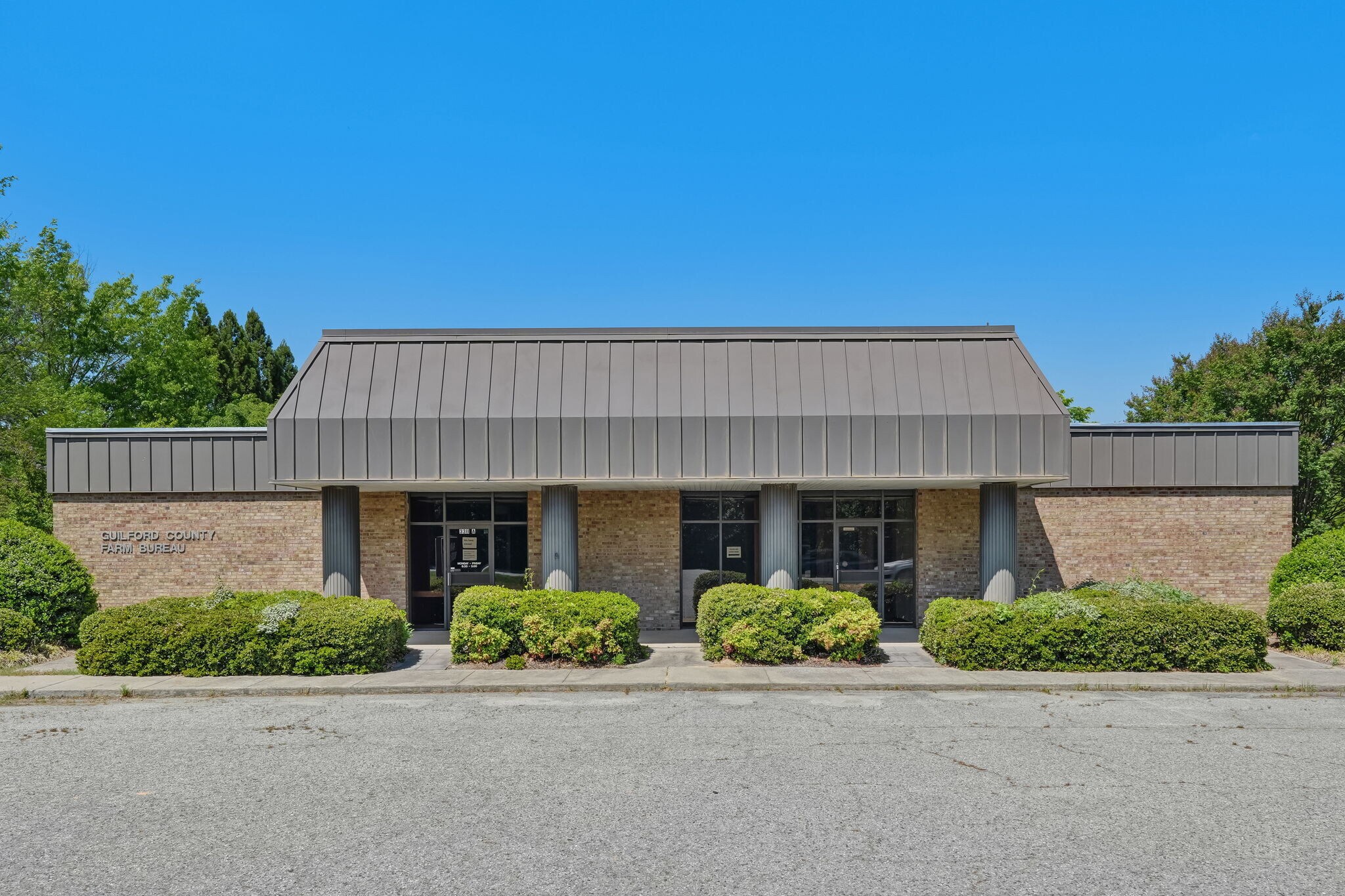 3311 Burlington Rd, Greensboro, NC à vendre Photo du bâtiment- Image 1 de 69