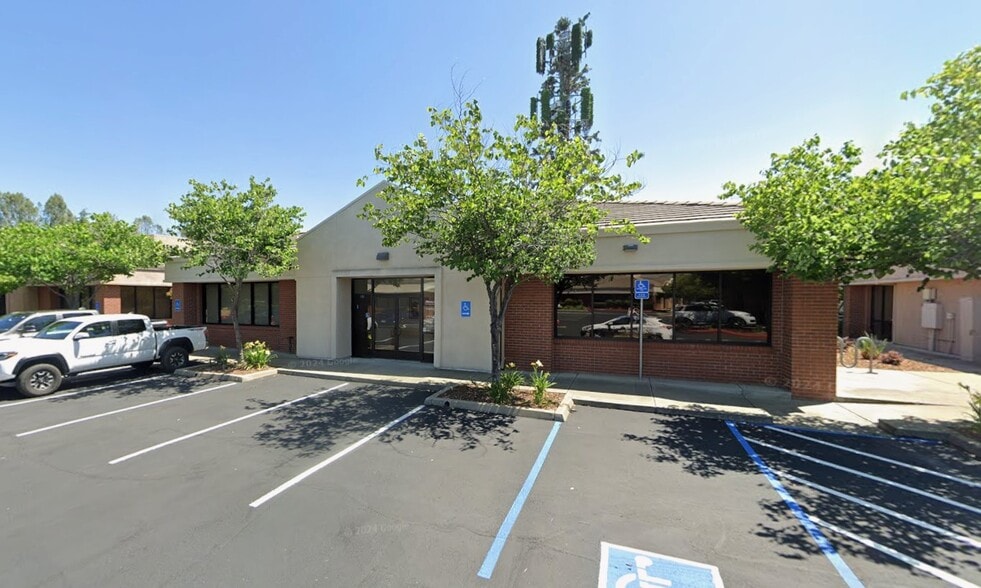169 Parkshore Dr, Folsom, CA for lease - Building Photo - Image 2 of 3