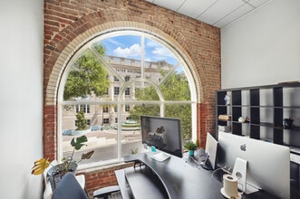 220 E Forsyth St, Jacksonville, FL for lease Building Photo- Image 2 of 15