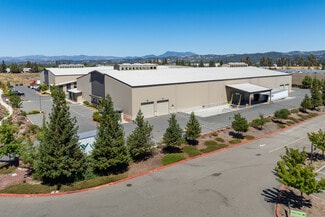 Plus de détails pour 3300 N Laughlin Rd, Santa Rosa, CA - Industriel à louer