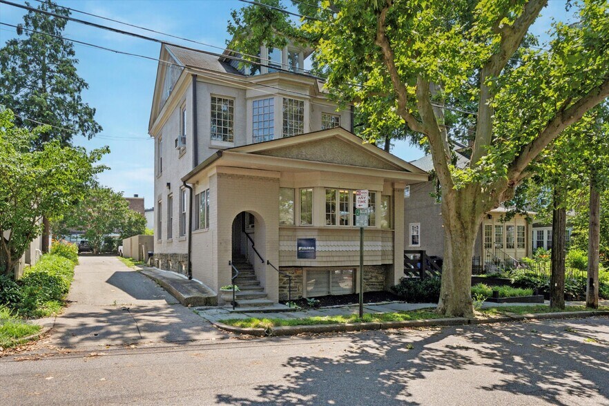 18 W Evergreen Ave, Philadelphia, PA à vendre - Photo du bâtiment - Image 1 de 22