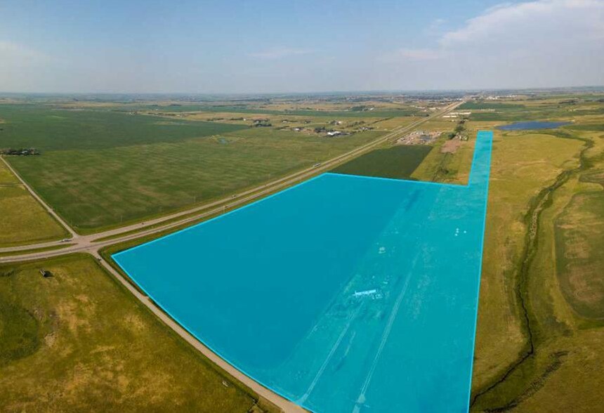 Trans Canada Highway #1 Range 255 Rd, Lyalta, AB for sale - Building Photo - Image 1 of 16