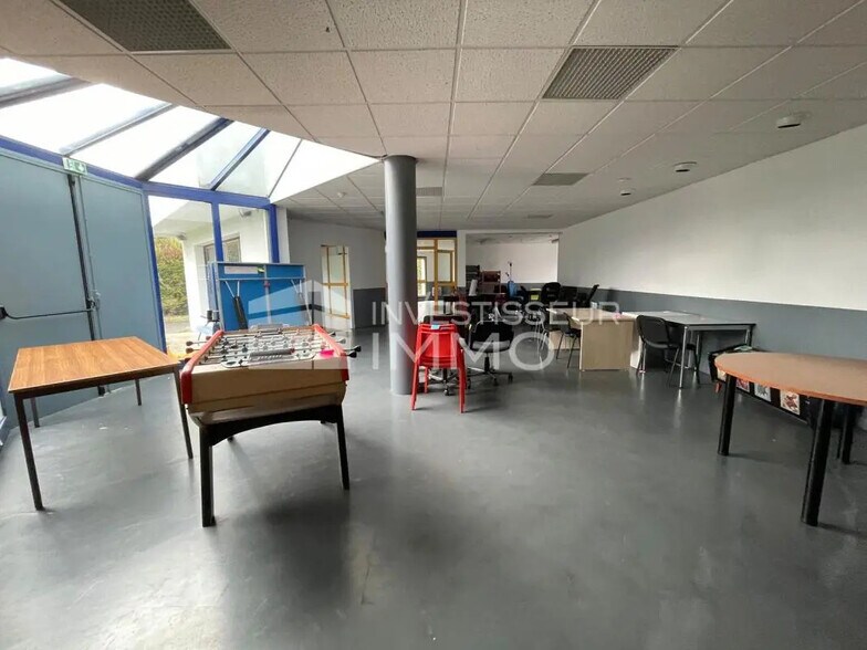 Office in Vaux-le-Pénil for sale - Interior Photo - Image 3 of 5