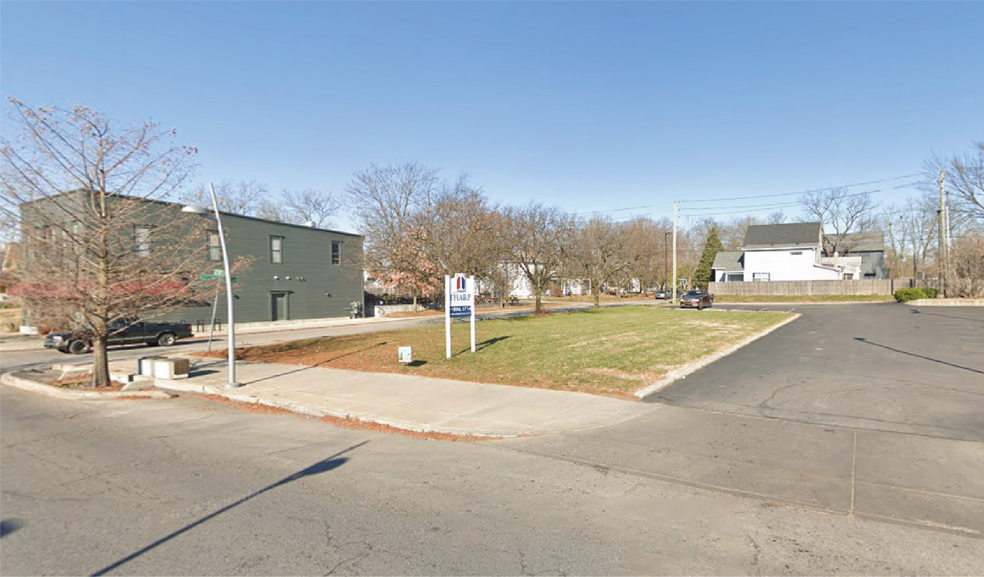 2102 10th st, Indianapolis, IN for sale - Primary Photo - Image 1 of 5