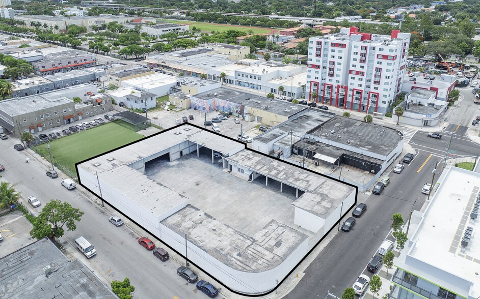 3500 NW 15th St, Miami, FL à louer - Photo du bâtiment - Image 1 de 7