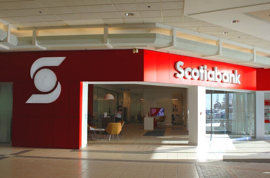 8108-8120 Beddington Blvd NW, Calgary, AB for sale - Building Photo - Image 1 of 1