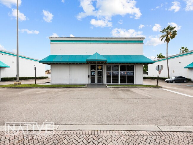 Plus de détails pour 336 & 342 S Powerline Rd – Commerce de détail à vendre, Deerfield Beach, FL