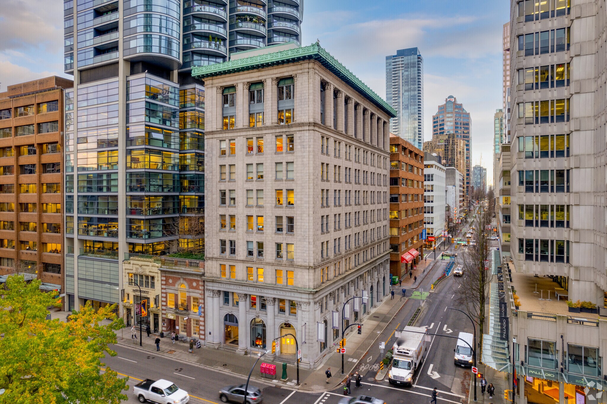 850 Hastings St W, Vancouver, BC à vendre Photo principale- Image 1 de 1