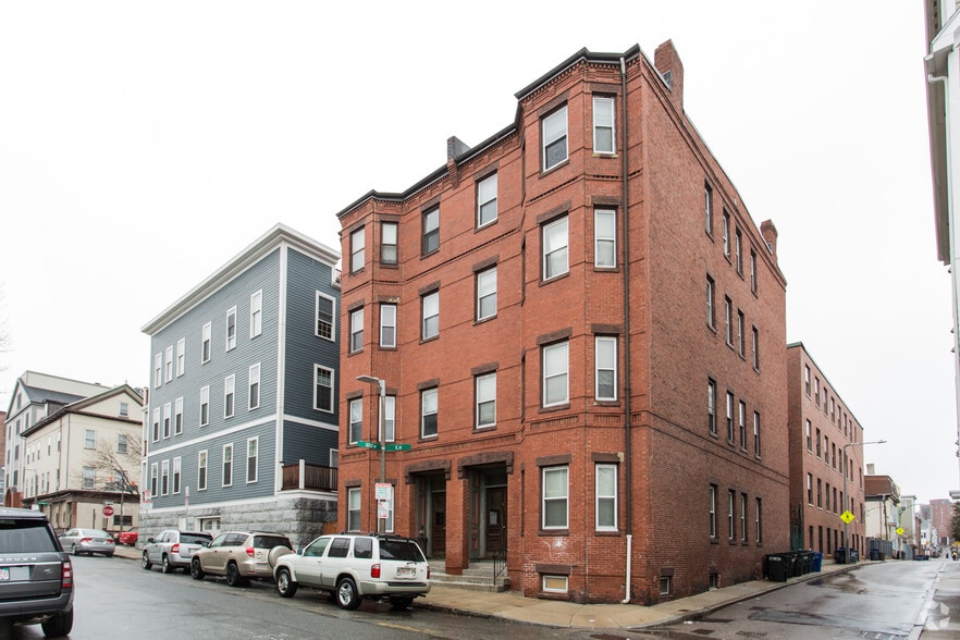 291-293 E St, Boston, MA for sale - Primary Photo - Image 1 of 14