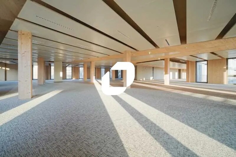 Office in Saint-Denis for lease Interior Photo- Image 1 of 1