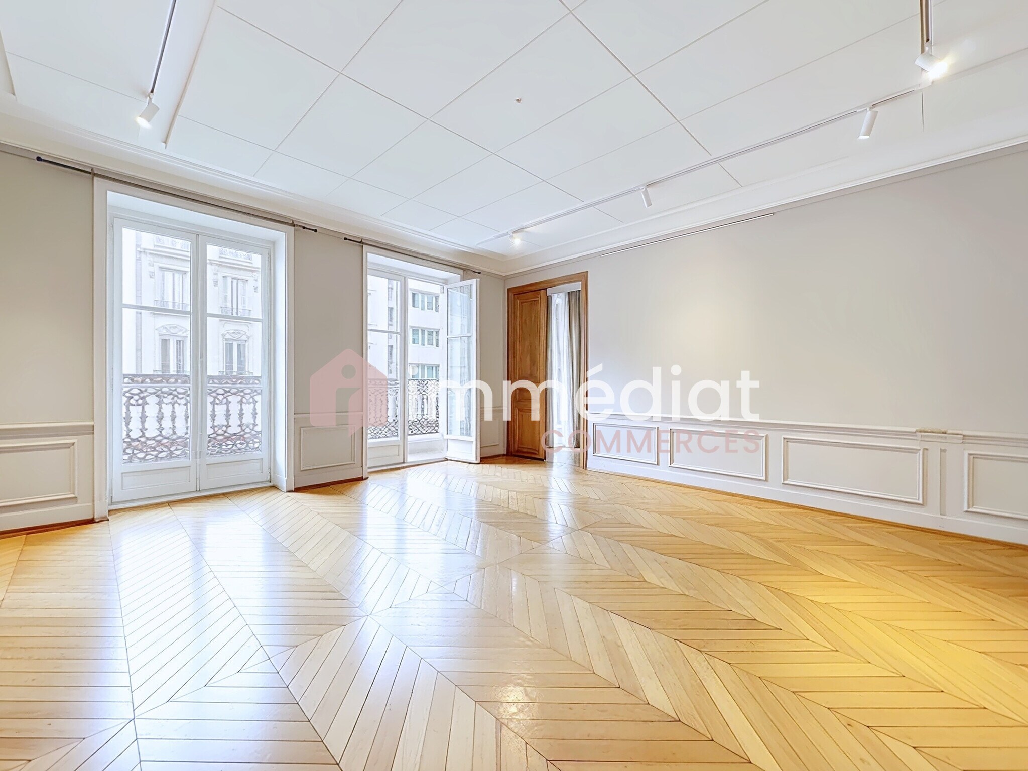 136 Rue Du Faubourg Saint-Honoré, Paris à louer Photo intérieure- Image 1 de 14