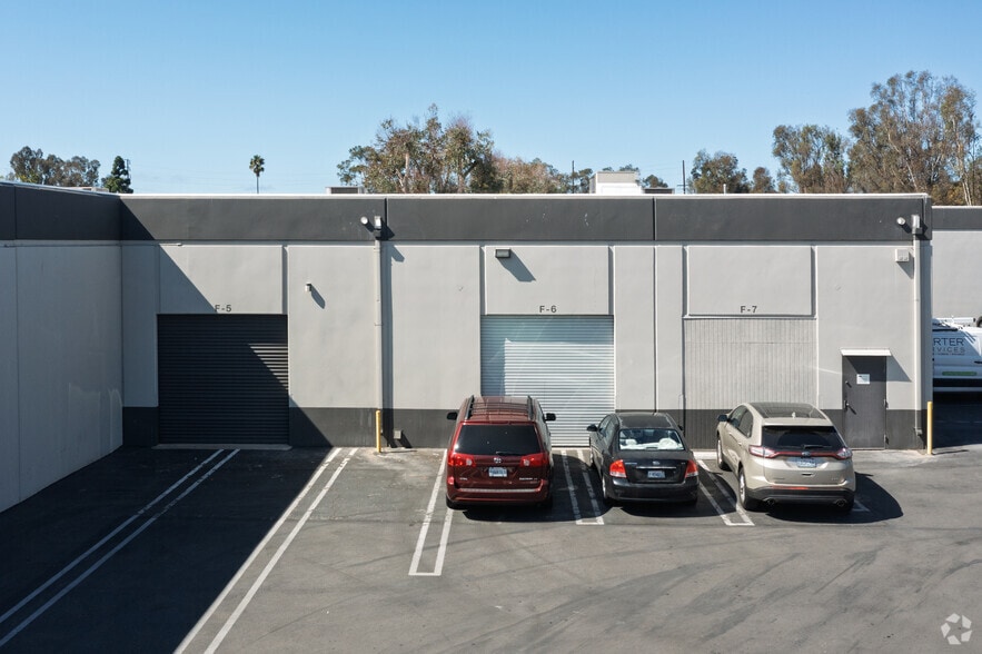 2807 Oregon Ct, Torrance, CA à louer - Photo du bâtiment - Image 2 de 5