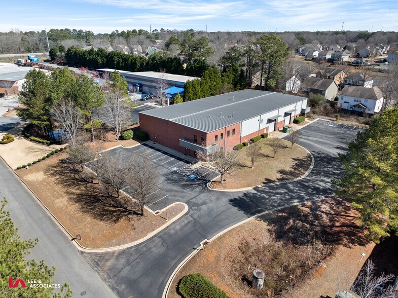 4240 Industrial Center Ln, Acworth, GA à vendre - Photo du bâtiment - Image 1 de 1