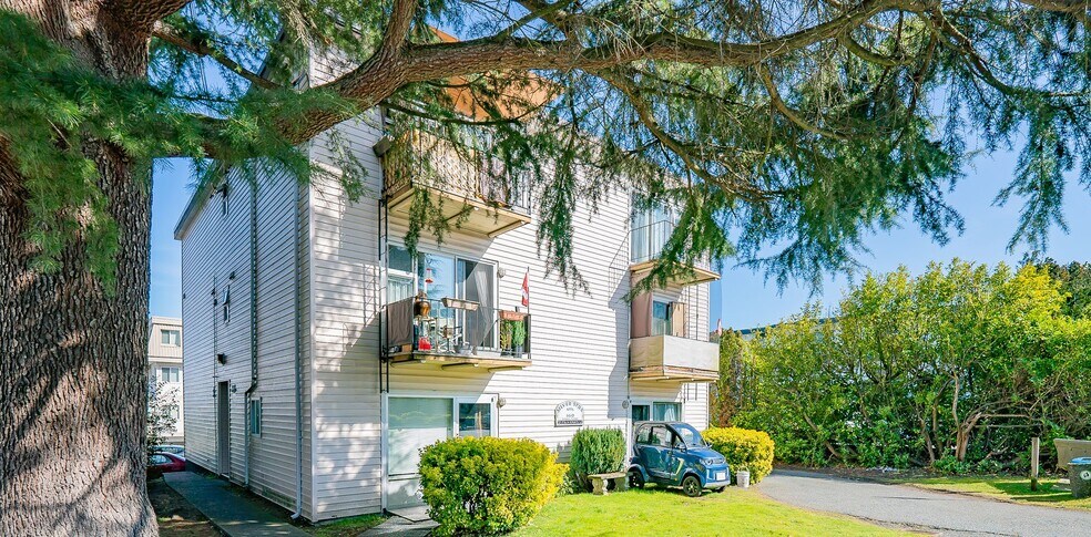 160 Stewart Av, Nanaimo, BC à vendre - Photo du bâtiment - Image 3 de 6