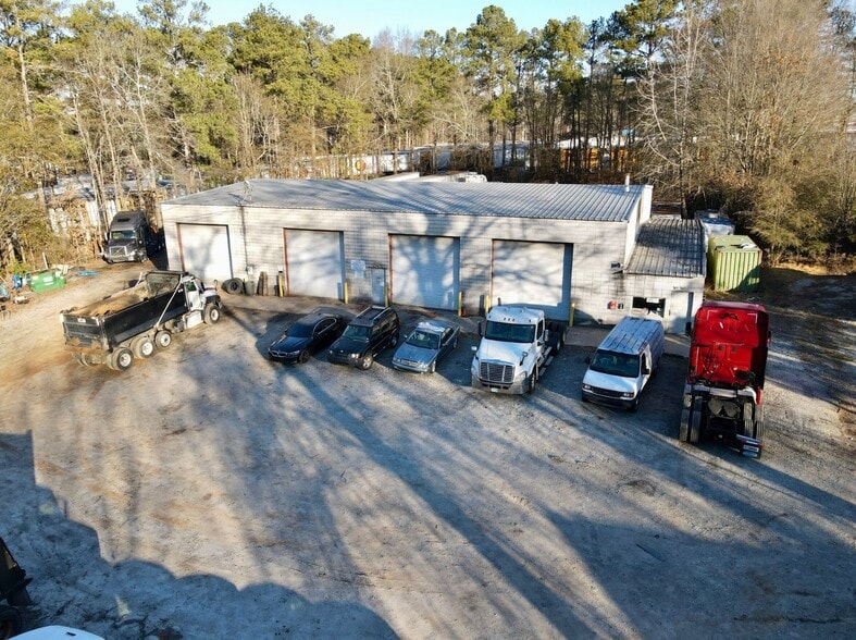 2470 Forest Pkwy, Ellenwood GA 30294 portfolio of 1 properties for sale on LoopNet.ca - Building Photo - Image 2 of 3