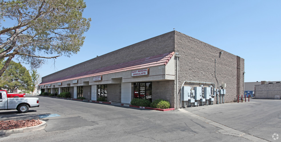 4275 W Bell Dr, Las Vegas, NV for lease - Building Photo - Image 1 of 17