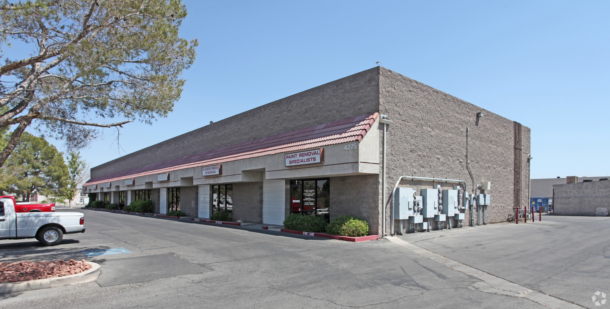 4275 W Bell Dr, Las Vegas, NV for lease Primary Photo- Image 1 of 18