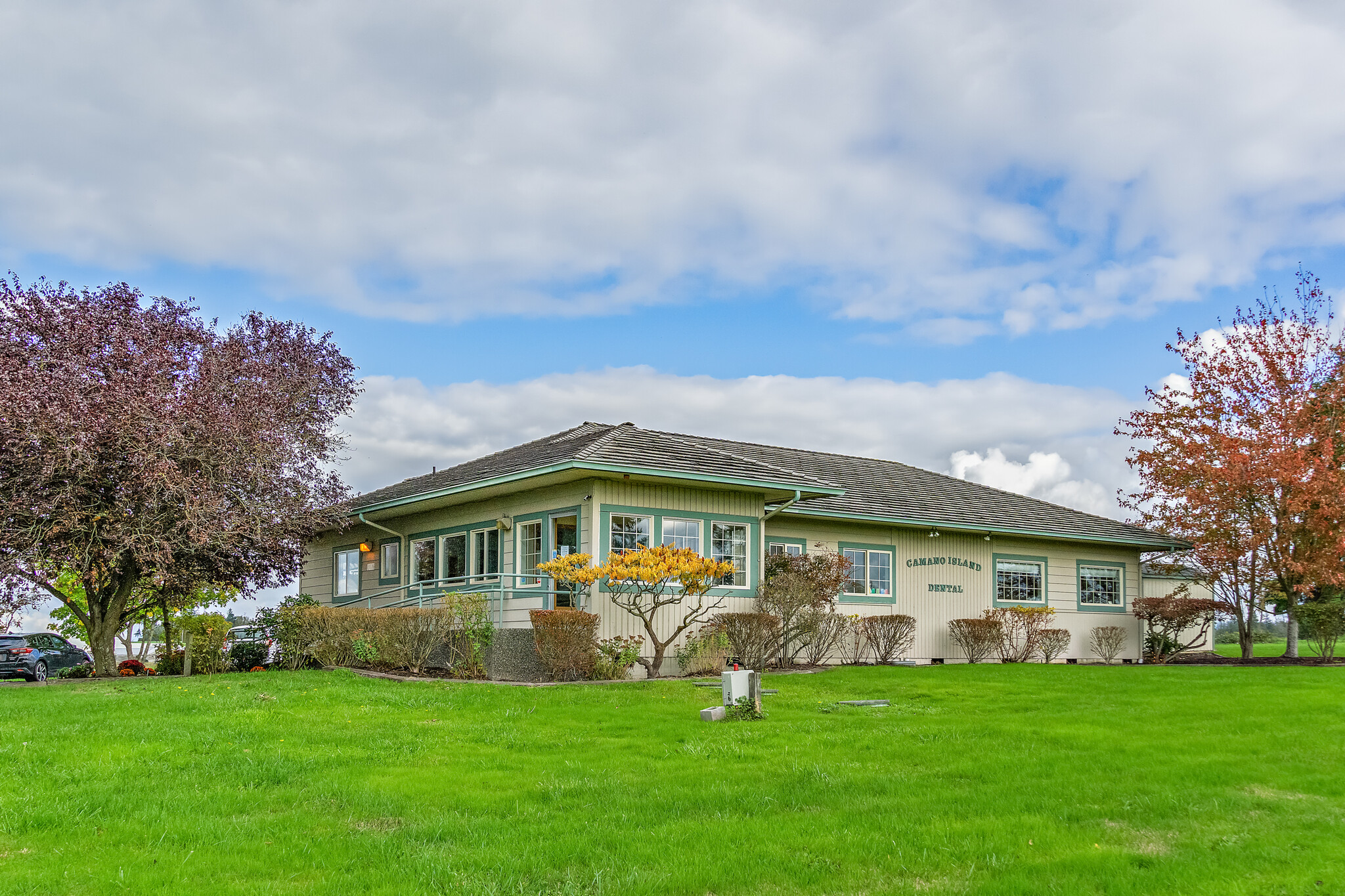 810 Rekdal Rd, Camano Island, WA à vendre Photo du bâtiment- Image 1 de 1