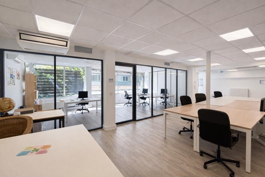 Rue Pixérécourt, Paris for lease - Building Photo - Image 2 of 9