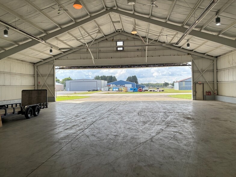 131 Ash Dr, Kimball Township, MI for lease - Building Photo - Image 3 of 19