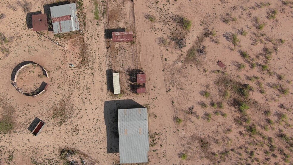 0000 W CR 272, Odessa, TX à vendre - Photo du bâtiment - Image 2 de 3