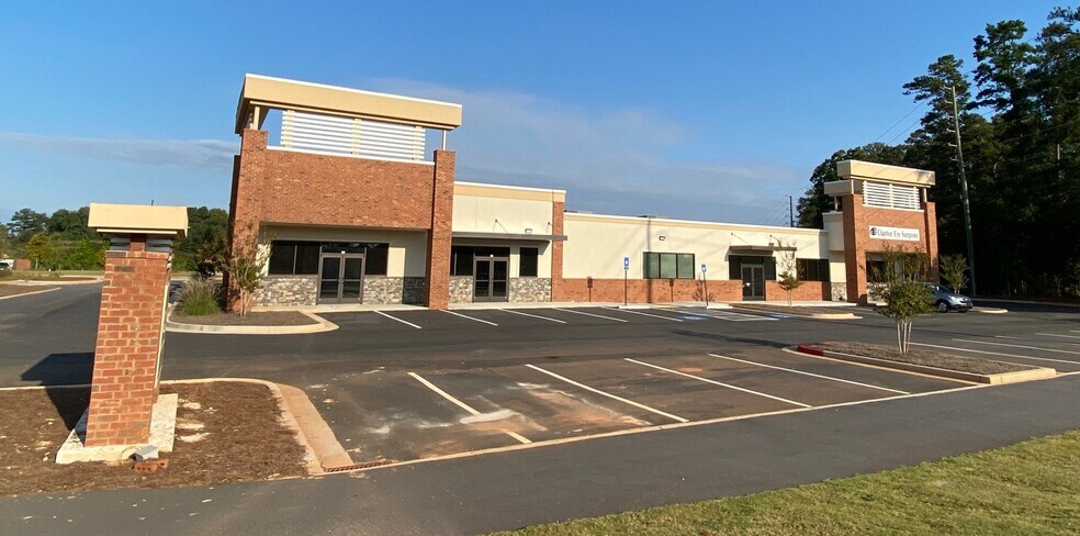 498 Plaza Pky, McDonough, GA for lease - Building Photo - Image 2 of 7