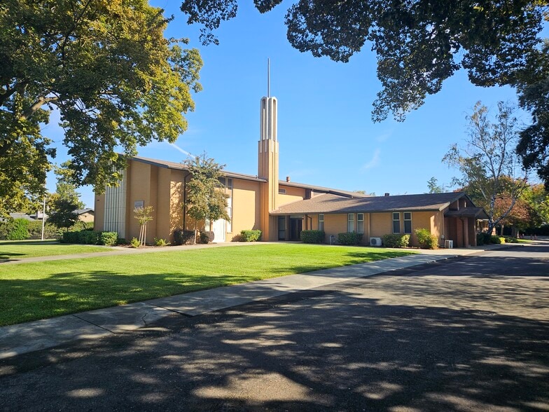 1405 Cottonwood St, Woodland, CA for sale - Primary Photo - Image 2 of 5