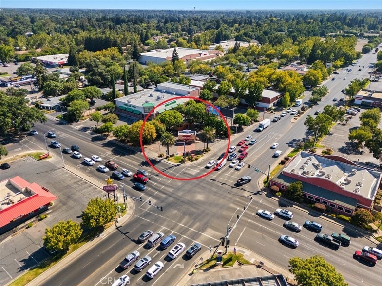 2519 Esplanade Rd, Chico, CA à louer - Aérien - Image 1 de 8