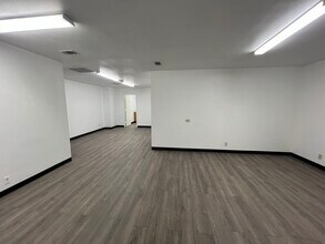 670 W Arapaho Rd, Richardson, TX for lease Building Photo- Image 1 of 5