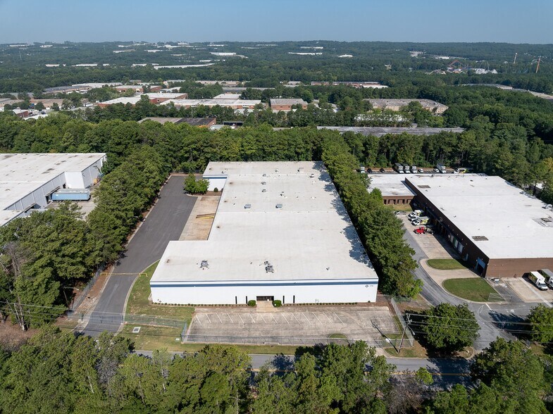 170 Selig Dr SW, Atlanta, GA à louer - Photo du bâtiment - Image 2 de 20