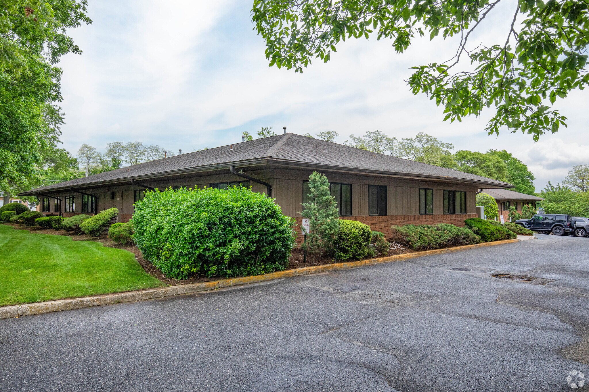 1150 Portion Rd, Holtsville, NY for lease Primary Photo- Image 1 of 7