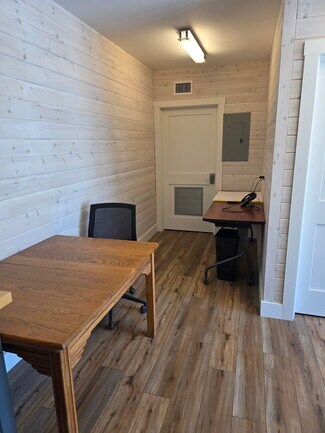 More details for 715 Church St, Central, SC - Office for Lease