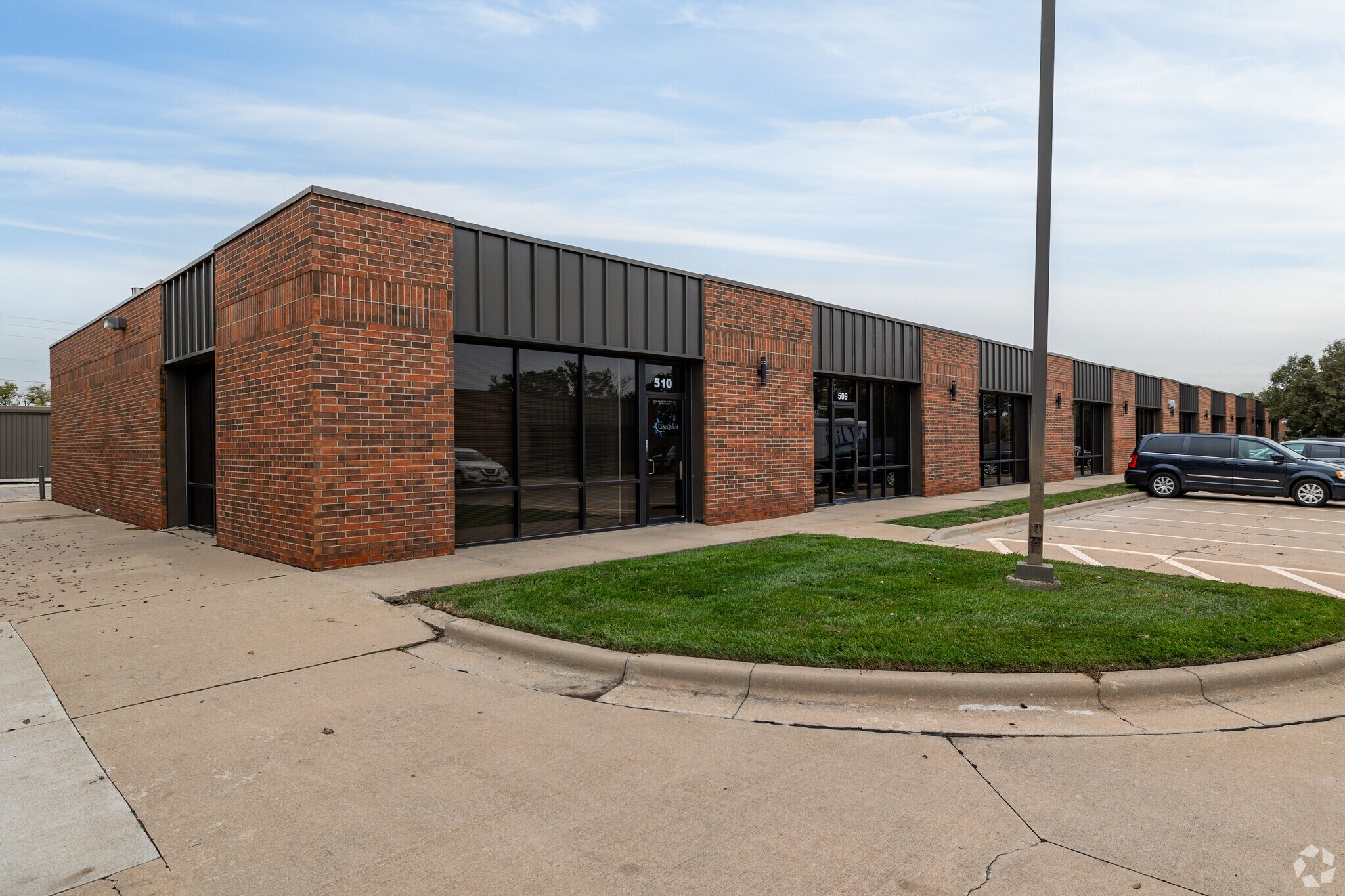 3450 N Rock Rd, Wichita, KS à vendre Photo principale- Image 1 de 1