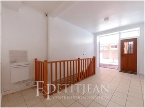 24 Rue Des Bergers, Paris for lease Interior Photo- Image 2 of 6