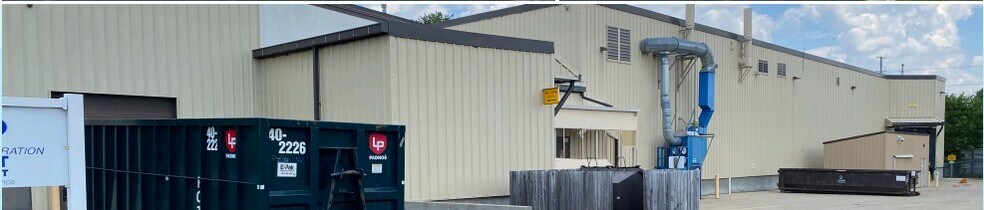 2148 Depot St, Holt, MI à vendre - Photo du bâtiment - Image 2 de 9