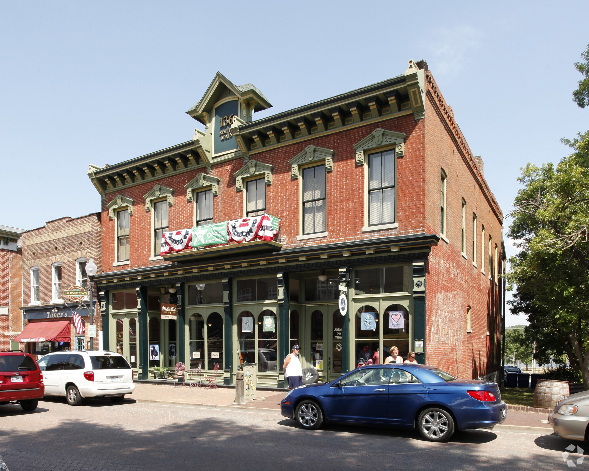 136 S Main St, Saint Charles, MO for sale Primary Photo- Image 1 of 1