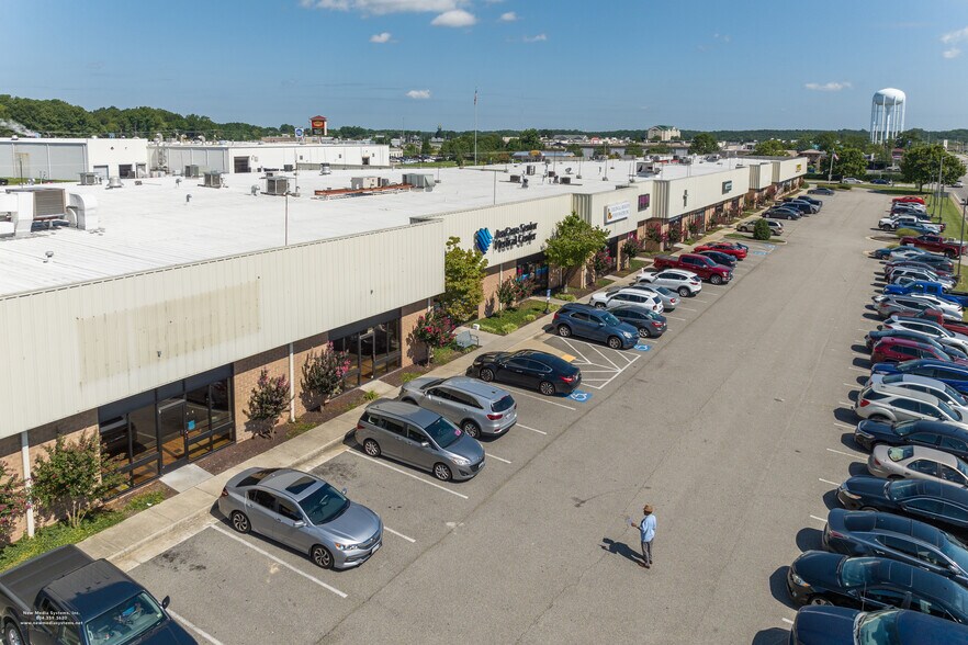 500-570 Southpark Blvd, Colonial Heights, VA à louer - Photo du bâtiment - Image 2 de 8