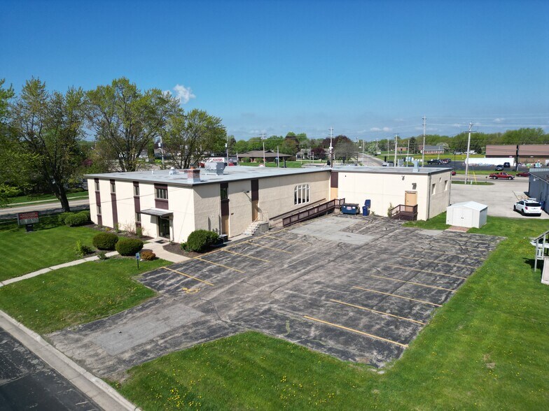 1100 London St, Menasha, WI à vendre - Photo du bâtiment - Image 1 de 13