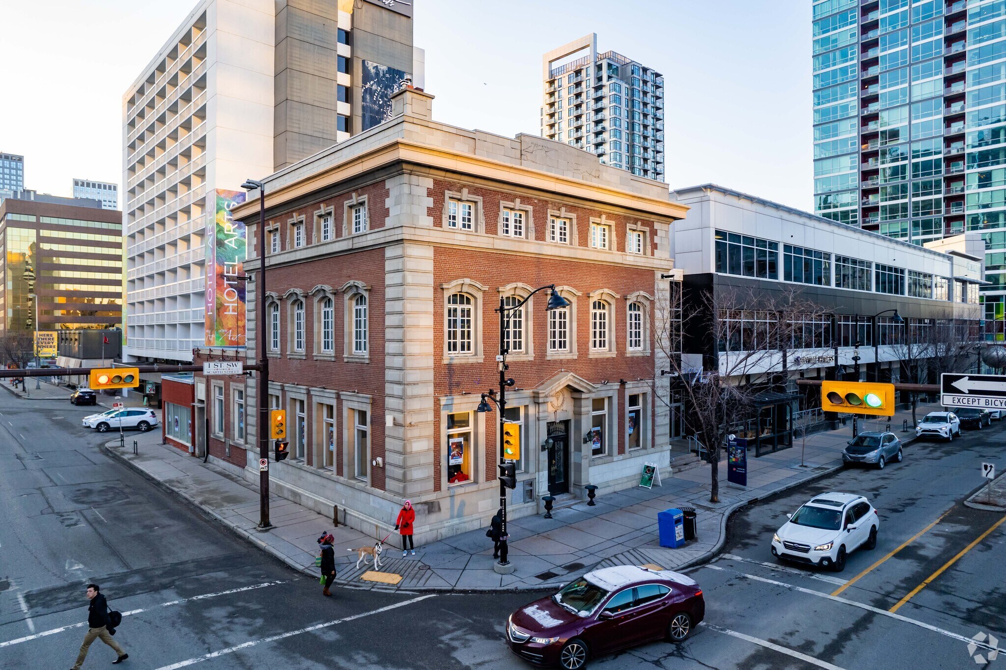 1202 1st St SW, Calgary, AB à vendre Photo principale- Image 1 de 1
